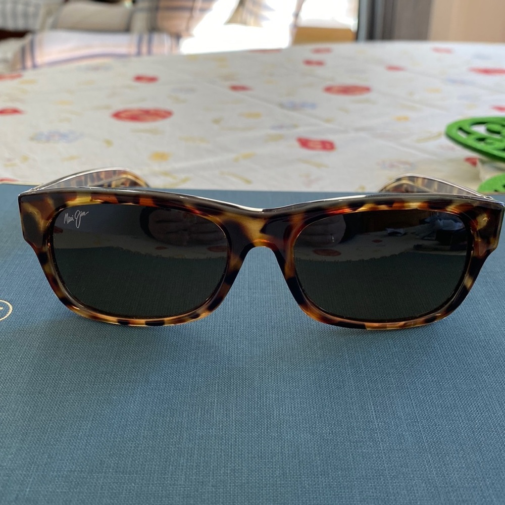Maui Jim sunglasses very good condition